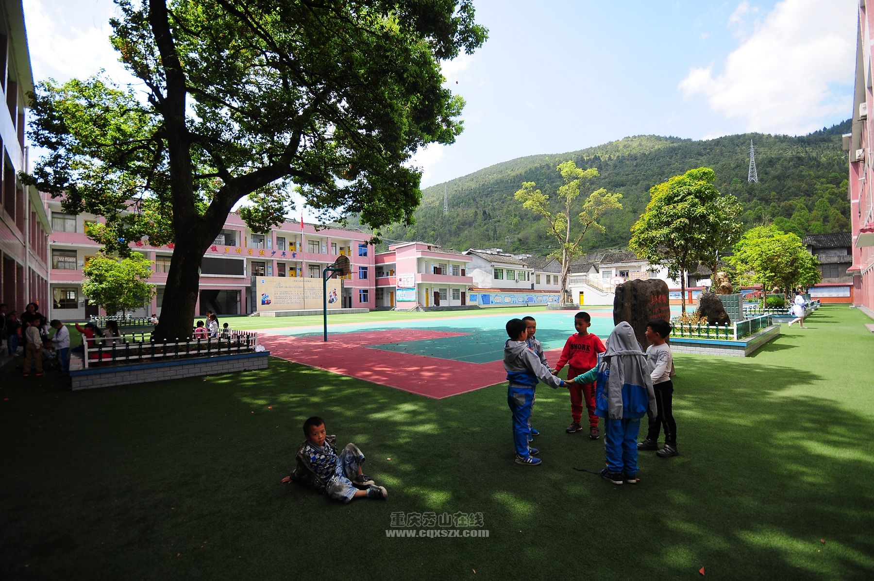 秀山县溶溪小学风采一览